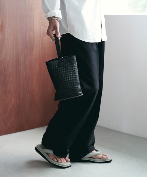 EARLE(アール)の「EARLE アール / Shoe sole shoe bag シューソールキップレザーハンドバッグ / ER6513(ハンドバッグ・レディース・ブラック・FREE)」の6枚目の写真