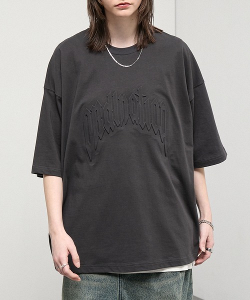 Alfred Alex（アルフレッドアレックス）の「【Alfred Alex】Vintage Embossed Oversized Tee / ヴィンテージライク エンボス オーバーサイズ Tシャツ（Tシャツ/カットソー・メンズ・ワイン/ブラック/グレイッシュブルー/ブラック系・L/M）」の11枚目の写真