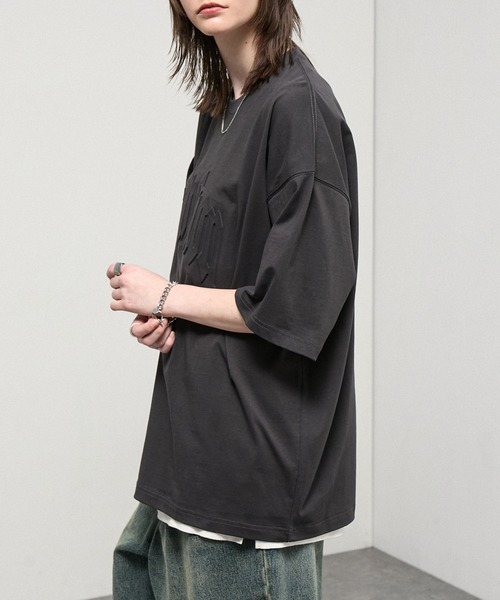 Alfred Alex（アルフレッドアレックス）の「【Alfred Alex】Vintage Embossed Oversized Tee / ヴィンテージライク エンボス オーバーサイズ Tシャツ（Tシャツ/カットソー・メンズ・ワイン/ブラック/グレイッシュブルー/ブラック系・L/M）」の12枚目の写真