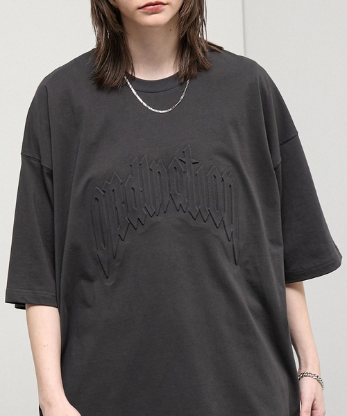 Alfred Alex（アルフレッドアレックス）の「【Alfred Alex】Vintage Embossed Oversized Tee / ヴィンテージライク エンボス オーバーサイズ Tシャツ（Tシャツ/カットソー・メンズ・ワイン/ブラック/グレイッシュブルー/ブラック系・L/M）」の16枚目の写真