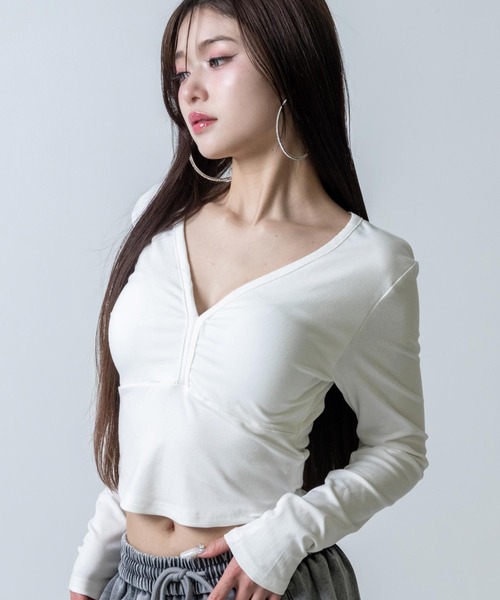 ANAP（アナップ）の「VネックぴたっとロングTシャツ（Tシャツ/カットソー・レディース・ホワイト/ブラック・F）」の15枚目の写真