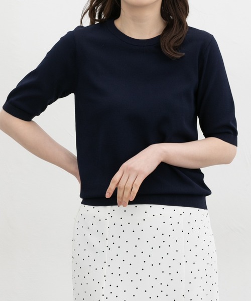 GLACIER(グラシア)の「【ハニさら・接触冷感・ウォッシャブル・UVカット・遮熱】クルーネックニット(ニット/セーター・レディース・ブラック/ベージュ/ネイビー/レッド/アイボリー・M/LL)」の4枚目の写真