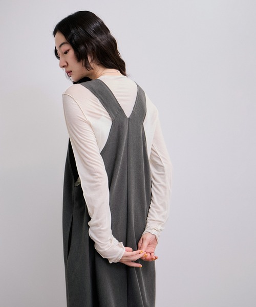 ADAM ET ROPE'（アダムエロペ）の「【WEB限定】カットオフノースリーブワンピース（ワンピース・レディース・ブラック/ダークブラウン/チャコールグレー・36/38）」の22枚目の写真