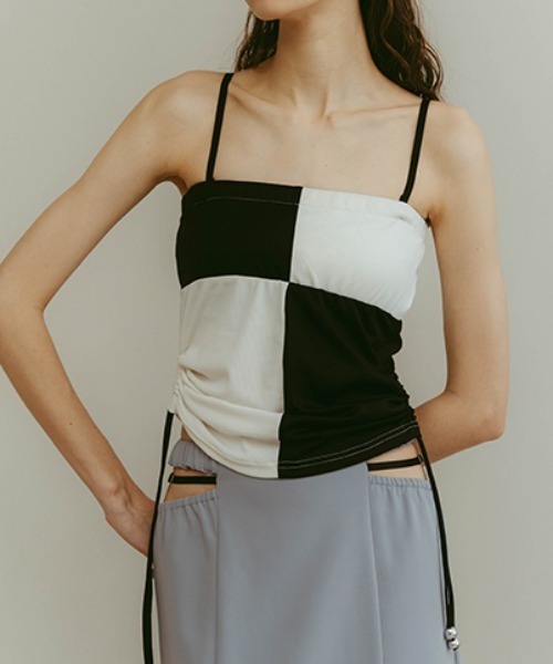 ILANIS(イラニス)の「2way Balance Cami(キャミソール・レディース・ブラック系3/ブラック系1/アイボリー系2・FREE)」の2枚目の写真