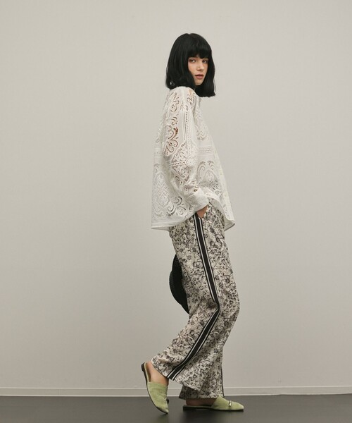 Diagram（ダイアグラム）の「モノトーンフラワープリントパンツ（その他パンツ・レディース・キナリ・36/38）」の4枚目の写真