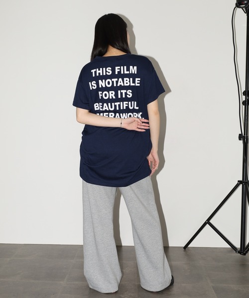 FUNALIVE(ファンアライブ)の「バックロゴオーバーサイズTチュニック 半袖(Tシャツ/カットソー・レディース・ブラック/ネイビー/モカ・L)」の12枚目の写真