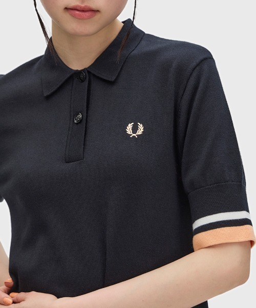 FRED PERRY(フレッドペリー)の「Bold Tipped Knitted Shirt Dress/ボールドティップラインニットシャツワンピース(ワンピース・レディース・ブラック・10/8)」の6枚目の写真