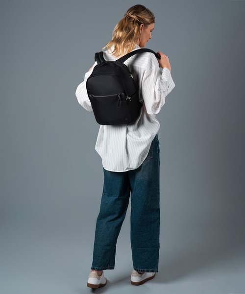 pacsafe(パックセーフ)の「pacsafe/パックセーフ W 10L backpack/バックパック(バックパック/リュック・レディース・ブラック・FREE)」の10枚目の写真