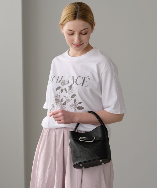 Mia (ミア)の「ボタニカルTシャツ(Tシャツ/カットソー・レディース・ホワイト/チャコールグレー・FREE)」の12枚目の写真