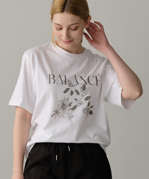 Mia (ミア)の「ボタニカルTシャツ(Tシャツ/カットソー・レディース・ホワイト/チャコールグレー・FREE)」の20枚目の写真