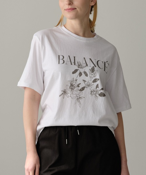Mia (ミア)の「ボタニカルTシャツ(Tシャツ/カットソー・レディース・ホワイト/チャコールグレー・FREE)」の22枚目の写真