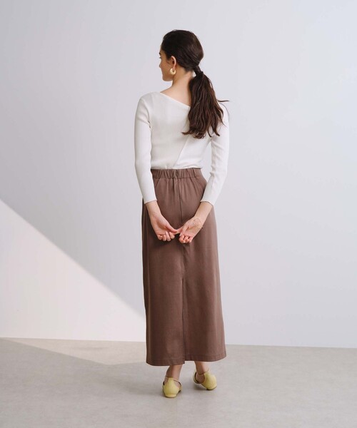 BIANCA（ビアンカ）の「【セットアップ】スムースジャージロングタイトスカート（スカート・レディース・ブラウン系その他/ブラック/グレー系その他2・36/38）」の5枚目の写真