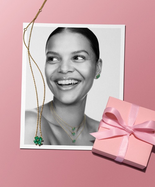 PANDORA(パンドラ)の「グリーン ラッキー クローバー ペンダント スタッド ピアス(ピアス(両耳用)・レディース・イエローゴールド・FREE)」の4枚目の写真