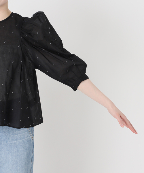 IENA LA BOUCLE（イエナラブークル）の「《追加》IENA LA BOUCLE コットンオーガンザエンブロイダリーパフィーブラウス（シャツ/ブラウス・レディース・ブラック・FREE）」の4枚目の写真