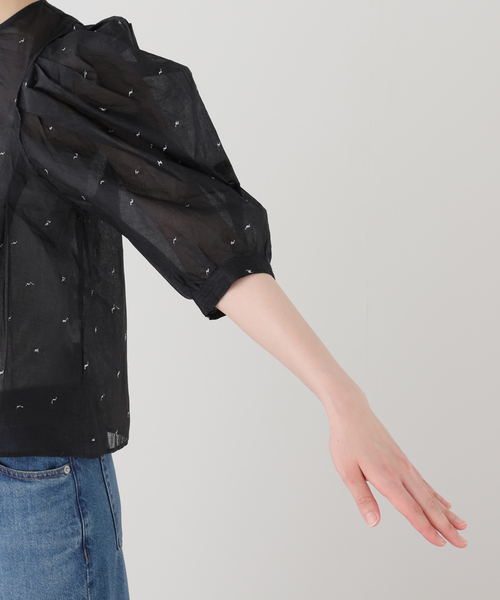 IENA LA BOUCLE（イエナラブークル）の「《追加》IENA LA BOUCLE コットンオーガンザエンブロイダリーパフィーブラウス（シャツ/ブラウス・レディース・ブラック・FREE）」の20枚目の写真