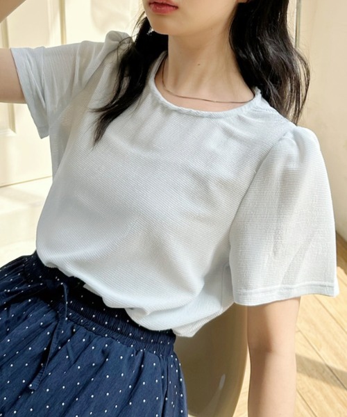 Ada.(エイダ)の「ラウンドネック パフスリーブ シアー 半袖 トップス(Tシャツ/カットソー・レディース・ホワイト/ブルー/ベージュ・FREE)」の3枚目の写真