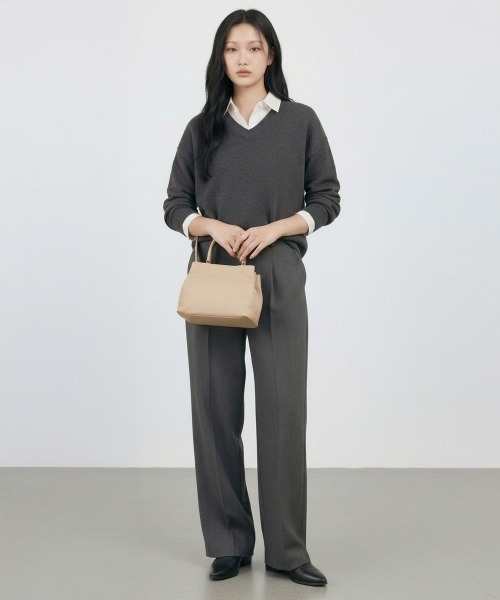 Charis Poche(カリスポシェ)の「【本革】2WAYミニトートバッグ/カーフスキン(トートバッグ・レディース・ブラック/ベージュ/グレー・ONE SIZE)」の12枚目の写真