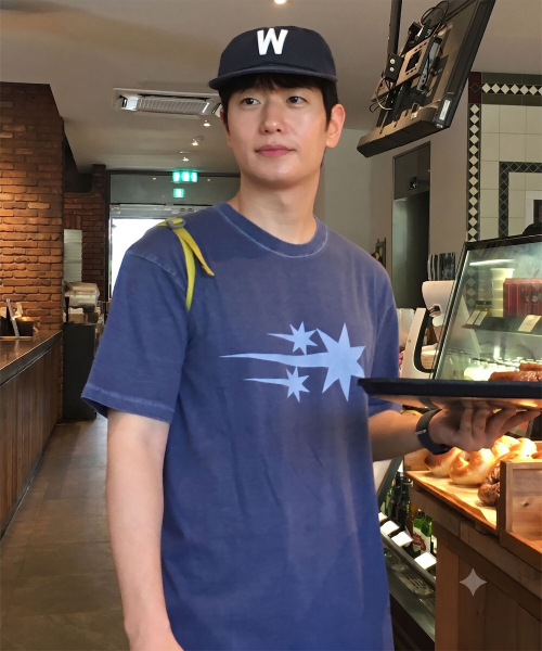 NICE GHOST CLUB（ナイスゴーストクラブ）の「3STAR SYMBOL PIGMENT TEE_BLUE(NG2GMUT501A)（Tシャツ/カットソー・レディース・ブルー・SMALL/MEDIUM/LARGE）」の8枚目の写真