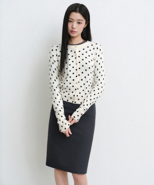 MUSINSA STANDARD WOMAN（ムシンサスタンダードウーマン）の「ウィメンズ ローウエスト ニレンジ スカート [グレー]（スカート・レディース・その他・MEDIUM/LARGE/X-SMALL/SMALL）」の3枚目の写真
