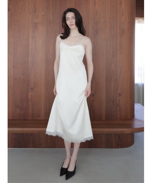 celon(セロン)の「lace satin long dress(ワンピース・レディース・アイボリー/ブラウン・FREE)」の3枚目の写真