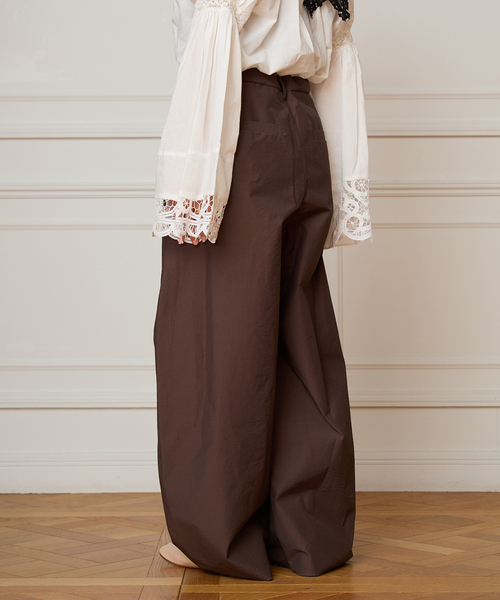 IENA LA BOUCLE（イエナラブークル）の「《接触冷感/撥水》IENA LA BOUCLE タッサーパラシュートバルーンスラックス（スラックス・レディース・ブラウン/グレー・38/36）」の16枚目の写真