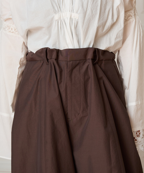 IENA LA BOUCLE(イエナラブークル)の「《接触冷感/撥水》IENA LA BOUCLE タッサーパラシュートバルーンスラックス(スラックス・レディース・ブラウン/グレー・38/36)」の20枚目の写真