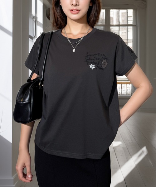 Candlestick（キャンドルスティック）の「フラワーロゴ刺繍 コンパクトTシャツ（Tシャツ/カットソー・レディース・ブラック系1/ホワイト/ブラック系/ブラック・FREE）」の8枚目の写真