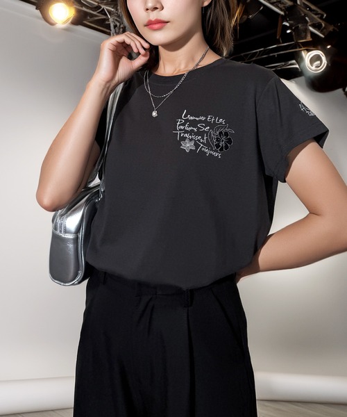 Candlestick（キャンドルスティック）の「フラワーロゴ刺繍 コンパクトTシャツ（Tシャツ/カットソー・レディース・ブラック系1/ホワイト/ブラック系/ブラック・FREE）」の14枚目の写真