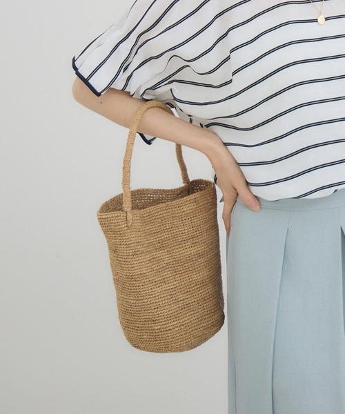 KATHARINE ROSS(キャサリンロス)の「【MADE IN MADA】バケツ型トートバッグ(トートバッグ・レディース・アイボリー/ベージュ・MEDIUM)」の2枚目の写真