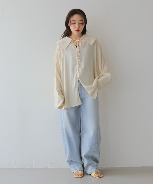 cheriella（シェリエラ）の「【cheriella】シアービッグカラーリボンブラウス　SHEER BIG-COLLAR RIBBON BLOUSE（シャツ/ブラウス・レディース・ブルー/オフホワイト/ブラック/ベージュ・FREE）」の11枚目の写真
