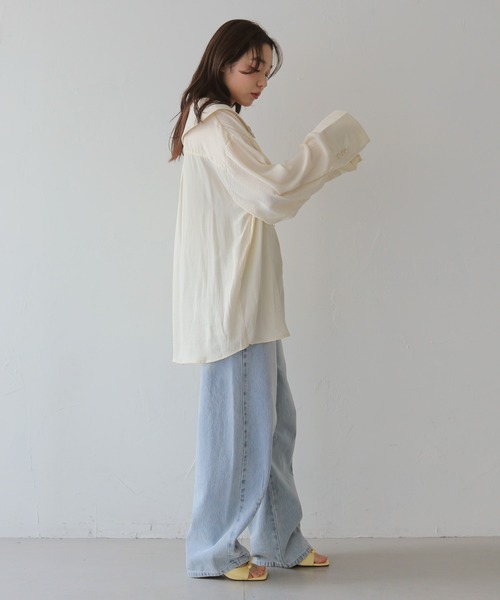 cheriella（シェリエラ）の「【cheriella】シアービッグカラーリボンブラウス　SHEER BIG-COLLAR RIBBON BLOUSE（シャツ/ブラウス・レディース・ブルー/オフホワイト/ブラック/ベージュ・FREE）」の19枚目の写真