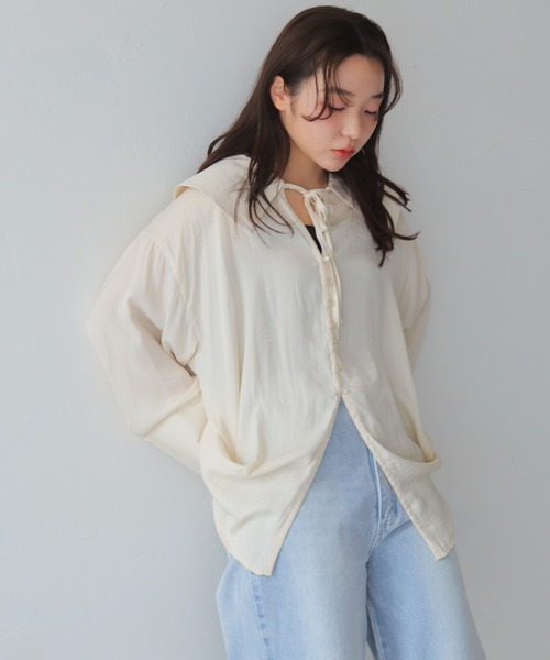 cheriella（シェリエラ）の「【cheriella】シアービッグカラーリボンブラウス　SHEER BIG-COLLAR RIBBON BLOUSE（シャツ/ブラウス・レディース・ブルー/オフホワイト/ブラック/ベージュ・FREE）」の6枚目の写真