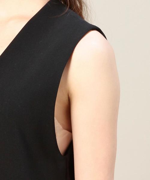 BEAUTY&YOUTH UNITED ARROWS（ビューティーアンドユースユナイテッドアローズ）の「BY ダブルクロス Vネックノースリーブオールインワン◆（つなぎ/オールインワン・レディース・ホワイト/ブラック・SMALL/MEDIUM）」の9枚目の写真