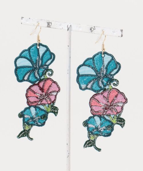 倭物やカヤ(ワモノヤカヤ)の「【倭物やカヤ】清涼 刺繍ピアス(ピアス(両耳用)・レディース・イエロー×グリーン/レッド/ブルー・FREE)」の4枚目の写真