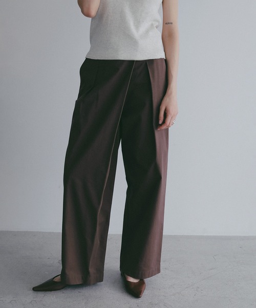 MANOF(マノフ)の「WRAP WIDE PANTS(その他パンツ・レディース・ベージュ/ブラウン/アイボリー・M/S)」の3枚目の写真