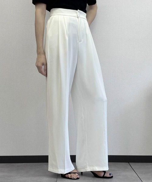 LOWO(ロワ)の「【M~3Lサイズ展開】タック入りセンタープレスワイドスラックスパンツ(スラックス・レディース・グレー/ブラック/オフホワイト/カーキ・L/3L/2L/M)」の6枚目の写真