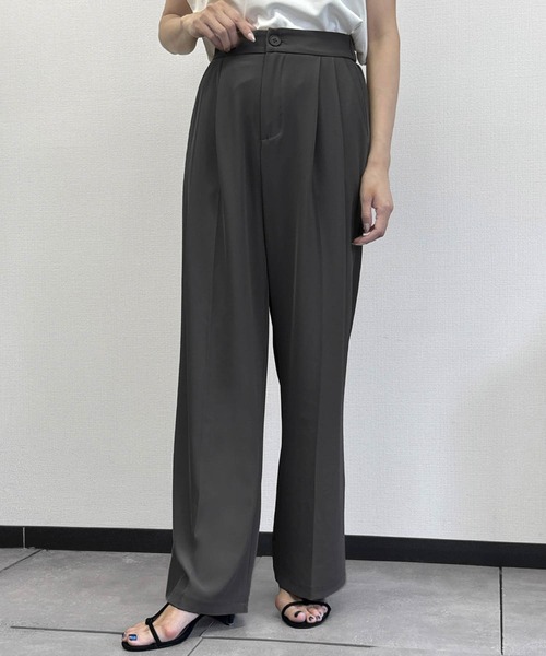 LOWO(ロワ)の「【M~3Lサイズ展開】タック入りセンタープレスワイドスラックスパンツ(スラックス・レディース・グレー/ブラック/オフホワイト/カーキ・L/3L/2L/M)」の10枚目の写真