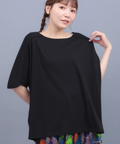 チチカカ(チチカカ)の「汗染み防止バックライン刺繍プルオーバー(Tシャツ/カットソー・レディース・グリーン/アイボリー/ブラック・FREE)」の5枚目の写真