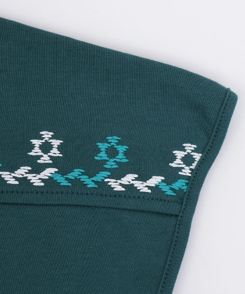 チチカカ(チチカカ)の「汗染み防止バックライン刺繍プルオーバー(Tシャツ/カットソー・レディース・グリーン/アイボリー/ブラック・FREE)」の21枚目の写真