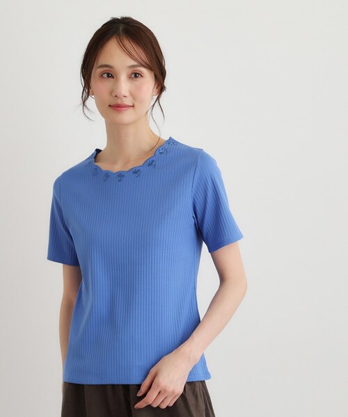 LAURA ASHLEY(ローラアシュレイ)の「【日本製/コットン100%】スカラップ刺繍カットソー(Tシャツ/カットソー・レディース・ホワイト/ネイビー/グレー/ブルー・38/40)」の1枚目の写真
