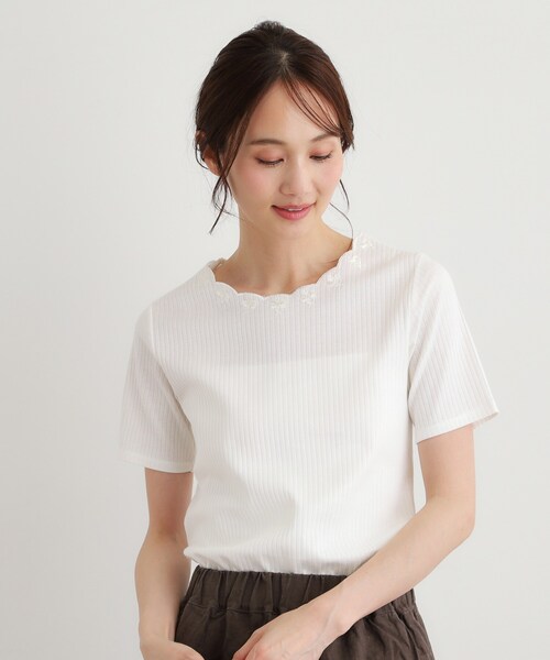 LAURA ASHLEY(ローラアシュレイ)の「【日本製/コットン100%】スカラップ刺繍カットソー(Tシャツ/カットソー・レディース・ホワイト/ネイビー/グレー/ブルー・38/40)」の5枚目の写真