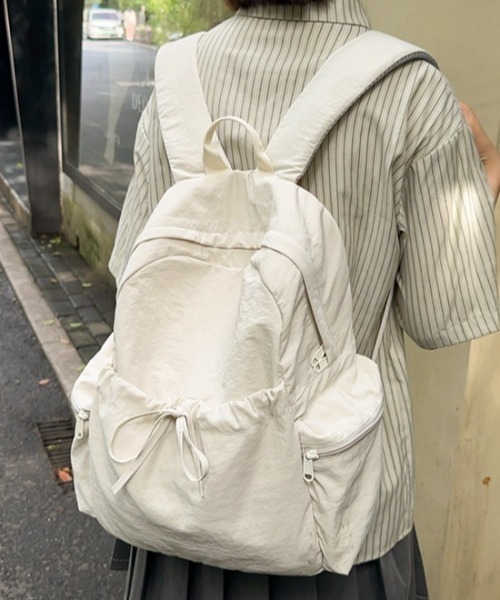 Teem Store(チームストア)の「【大容量/A4対応】リボンデザインサイドポケットバックパック(バックパック/リュック・レディース・アイボリー/ピンク/ブラック/サックスブルー・F)」の9枚目の写真