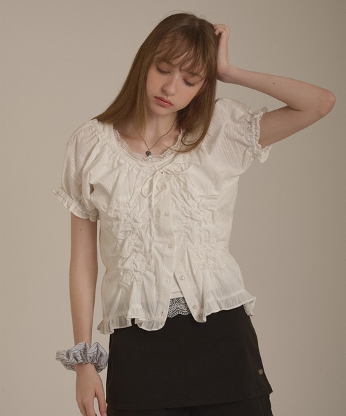 hazyl(ヘイジル)の「shirring 2way blouse / シャーリング2WAYブラウス(シャツ/ブラウス・レディース・ネイビー/オフホワイト/ピンク系その他・フリー)」の7枚目の写真