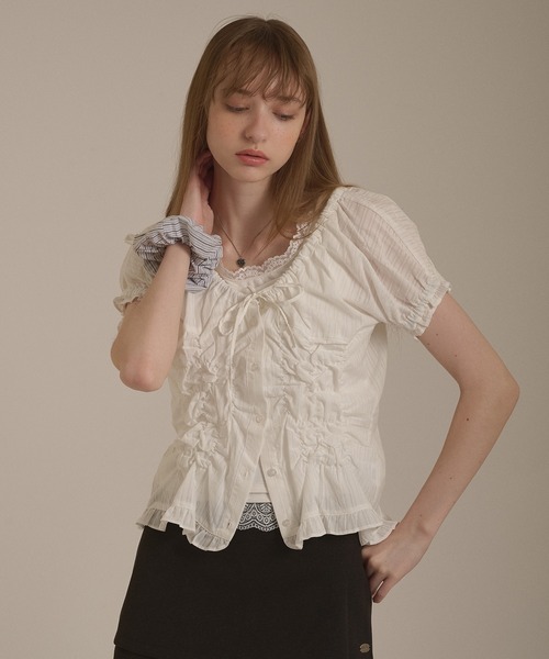 hazyl(ヘイジル)の「shirring 2way blouse / シャーリング2WAYブラウス(シャツ/ブラウス・レディース・ネイビー/オフホワイト/ピンク系その他・フリー)」の8枚目の写真