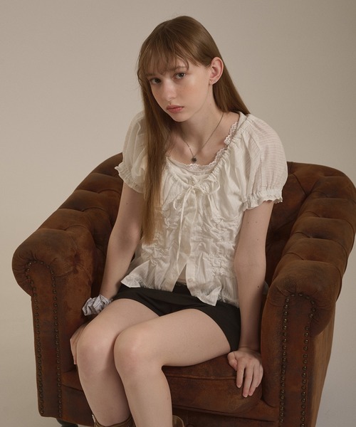 hazyl(ヘイジル)の「shirring 2way blouse / シャーリング2WAYブラウス(シャツ/ブラウス・レディース・ネイビー/オフホワイト/ピンク系その他・フリー)」の22枚目の写真