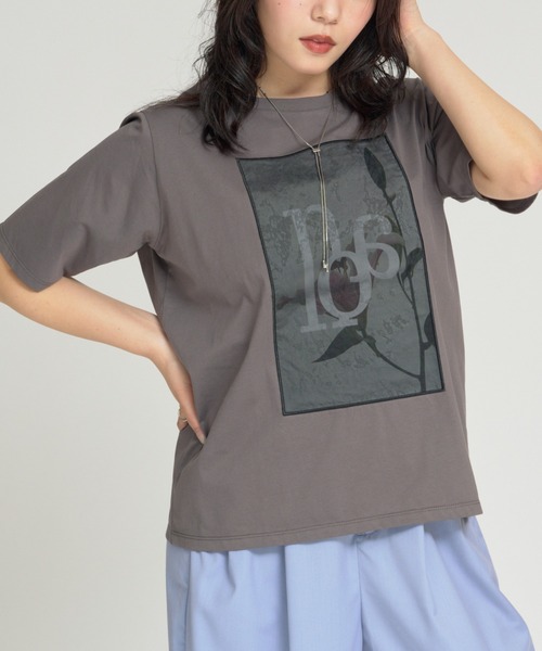 RU.TI.LE(ルチル)の「【RU.TI.LE】シアーボタニカルプリントTシャツ(Tシャツ/カットソー・レディース・ホワイト/チャコールグレー・MEDIUM)」の2枚目の写真