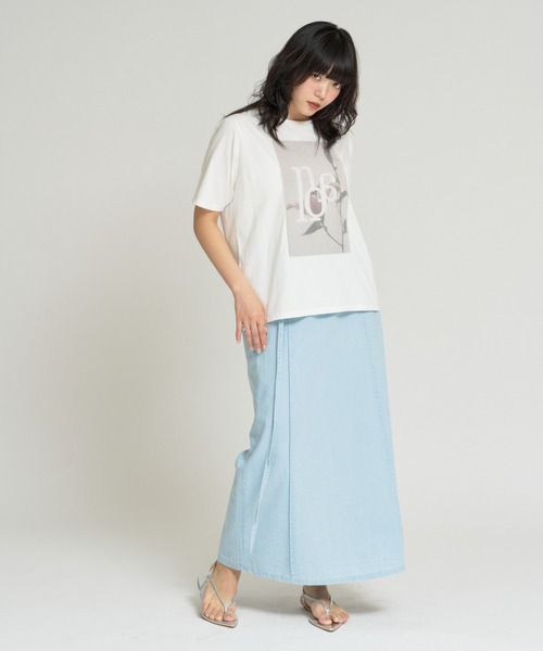 RU.TI.LE(ルチル)の「【RU.TI.LE】シアーボタニカルプリントTシャツ(Tシャツ/カットソー・レディース・ホワイト/チャコールグレー・MEDIUM)」の17枚目の写真