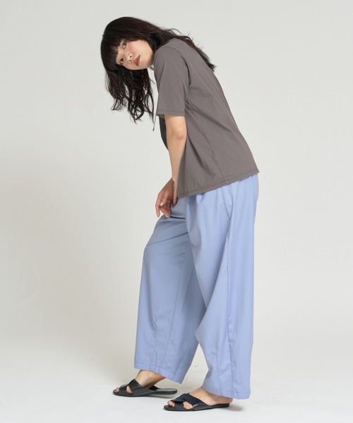 RU.TI.LE(ルチル)の「【RU.TI.LE】シアーボタニカルプリントTシャツ(Tシャツ/カットソー・レディース・ホワイト/チャコールグレー・MEDIUM)」の7枚目の写真