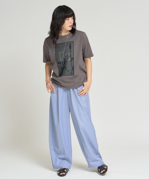 RU.TI.LE(ルチル)の「【RU.TI.LE】シアーボタニカルプリントTシャツ(Tシャツ/カットソー・レディース・ホワイト/チャコールグレー・MEDIUM)」の4枚目の写真