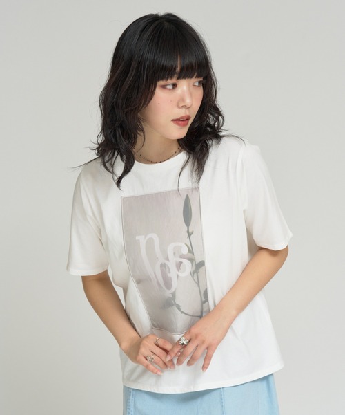 RU.TI.LE(ルチル)の「【RU.TI.LE】シアーボタニカルプリントTシャツ(Tシャツ/カットソー・レディース・ホワイト/チャコールグレー・MEDIUM)」の21枚目の写真